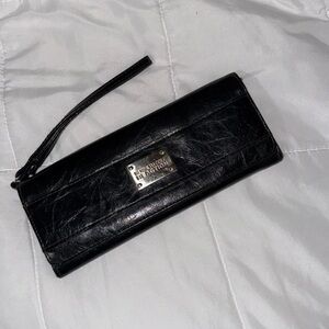 Kenneth Cole REACTION Black clutch